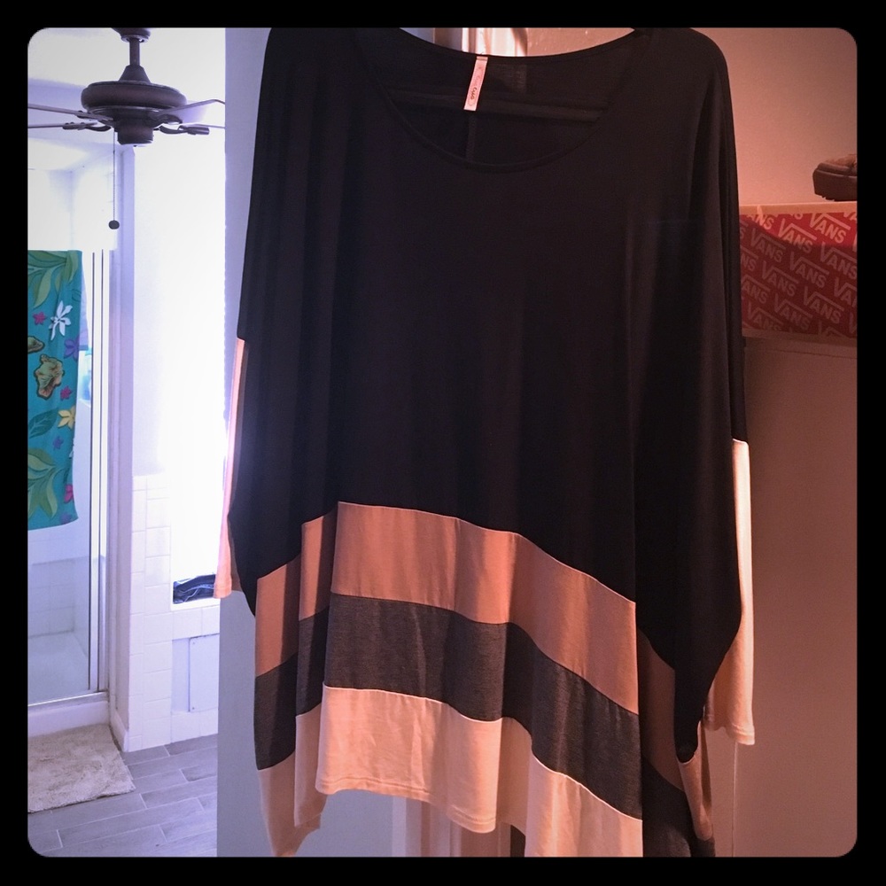 Color block tunic - Picture 3 of 3